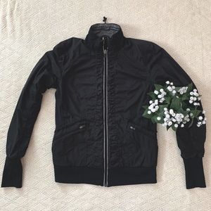 Lululemon Jacket (8)